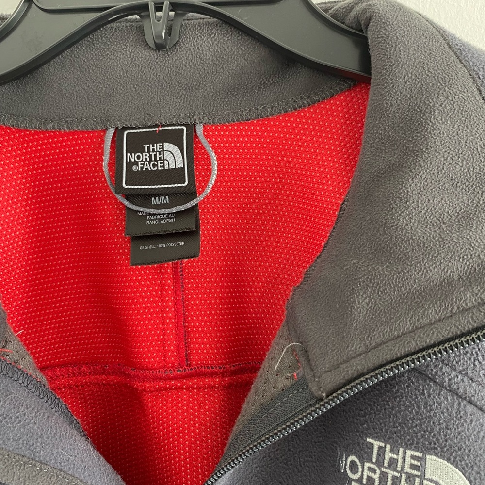 Men’s north face jacket - Picture 2 of 4